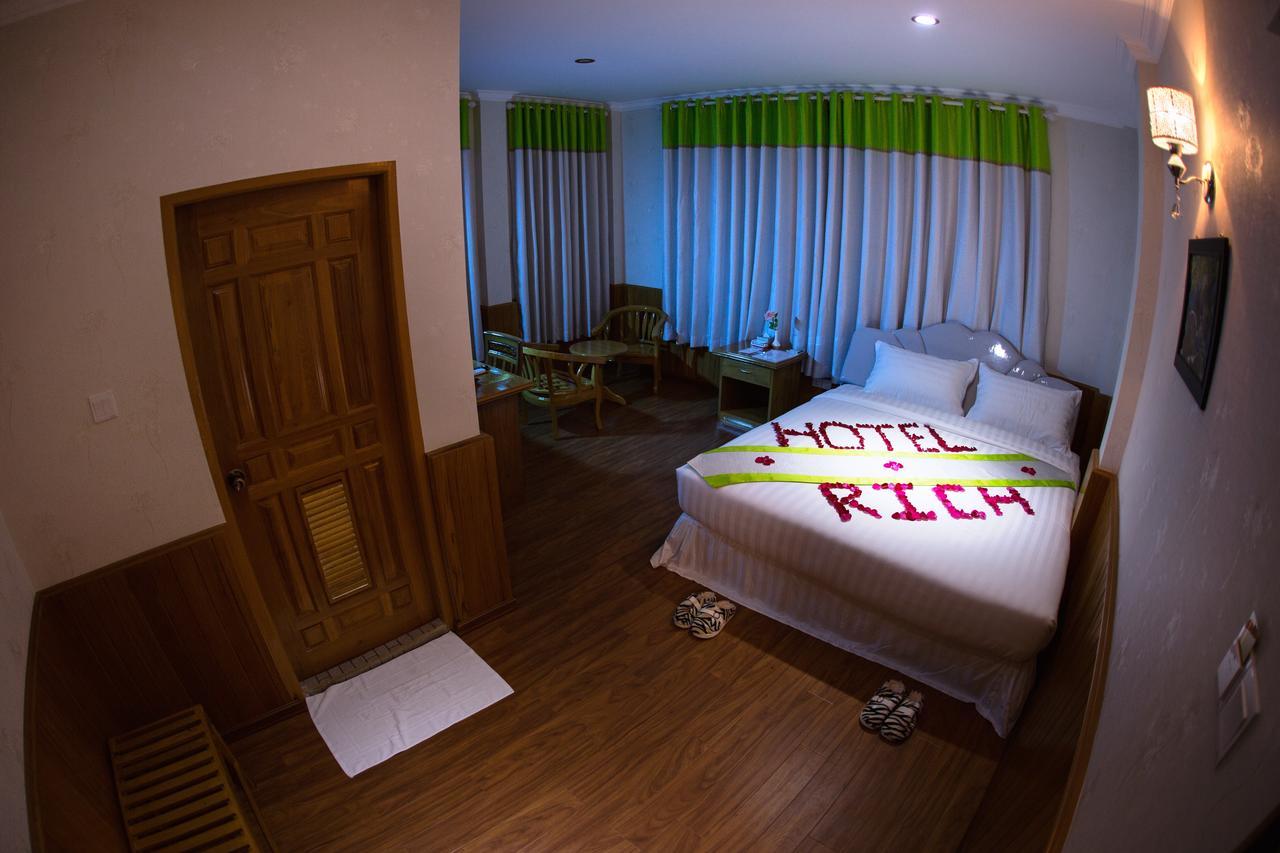 Hotel Rich Pyin Oo Lwin Eksteriør billede